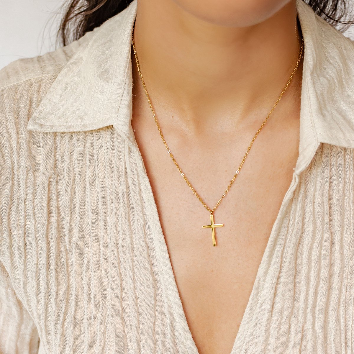 Hey Happiness Kruis Hanger Ketting Dames Roestvrij Staal 18K Verguld – 46-51 cm Verstelbaar – Waterdicht – Goud