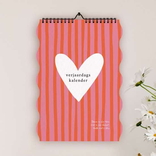 Verjaardagskalender – Felgekleurd Design met Golfrand – 12 Maanden – Modern, Roze, Vrolijk & Kleurrijk