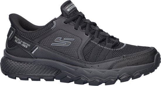 Zwarte SKECHERS SLIP-INS sneaker met veters, mesh en S logo op de zijkant.