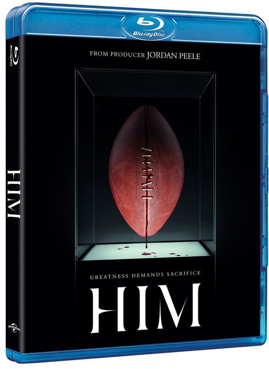 Blu-ray hoes van de film "HIM" met een rode American football in een glazen vitrine, met druppels bloed.