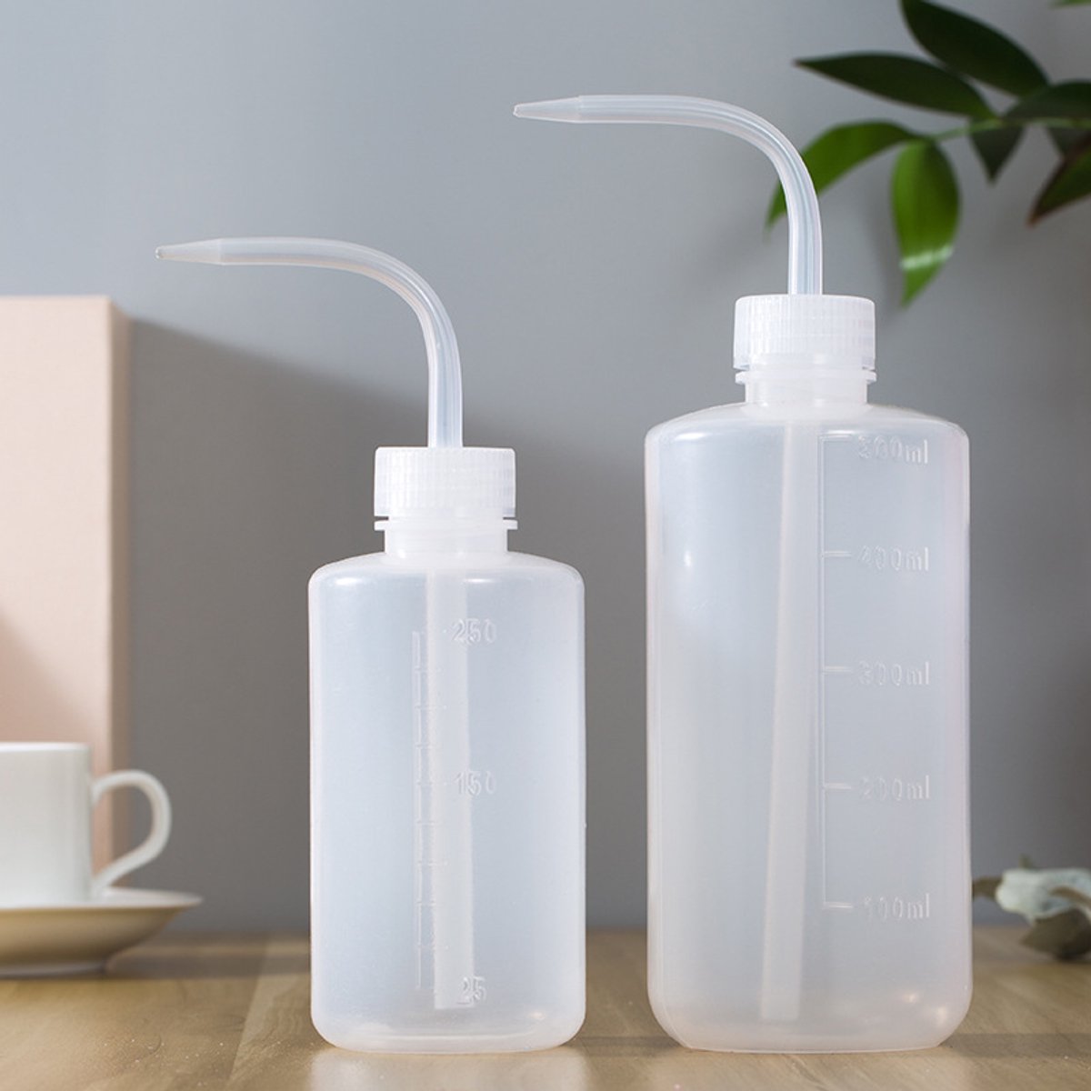 2 stuks Irrigatie met schenktuit, O-ring voor vetplanten, cactus, kunststof, knijpwater（250ml， 500 ml ）