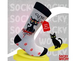 CUTE BUT PSYCHO - KATTEN - CATS - 2 Pack - Grappige Sokken voor Mannen & Vrouwen - BIG SHOE (41-46) Socks - Humorvolle Huissokken - Geschenk voor Heren, Dames, Vader, Moeder, Vriendin, Zus, Oma - Cadeau SOCKY WOCKY