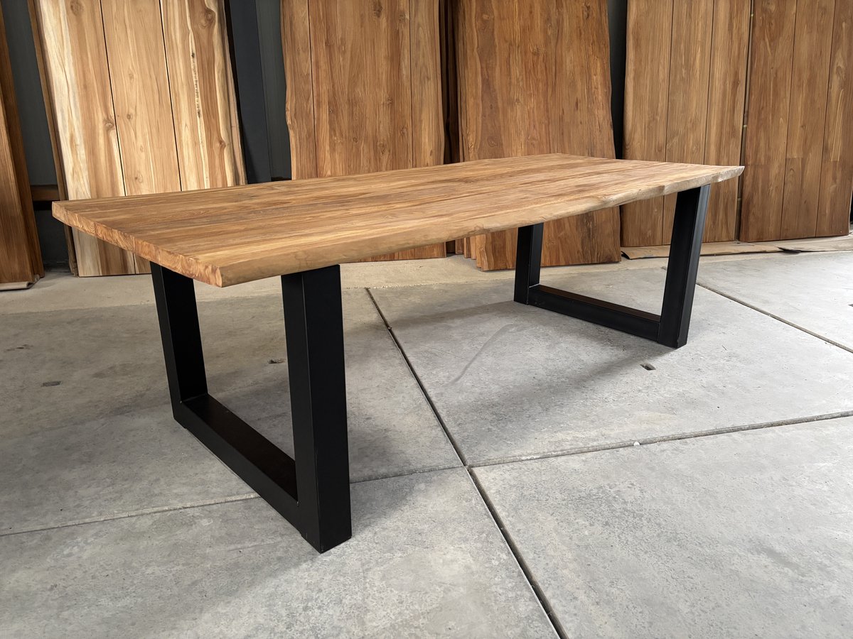 Bentley tuintafel 260cm | oud teak boomschors | U poot zwart