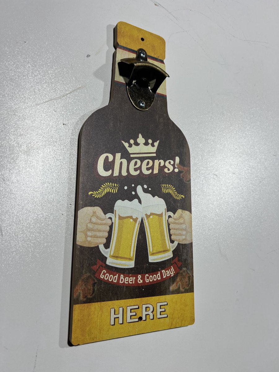 Vintage/retro opener voor aan de wand Cheers cold beer !
