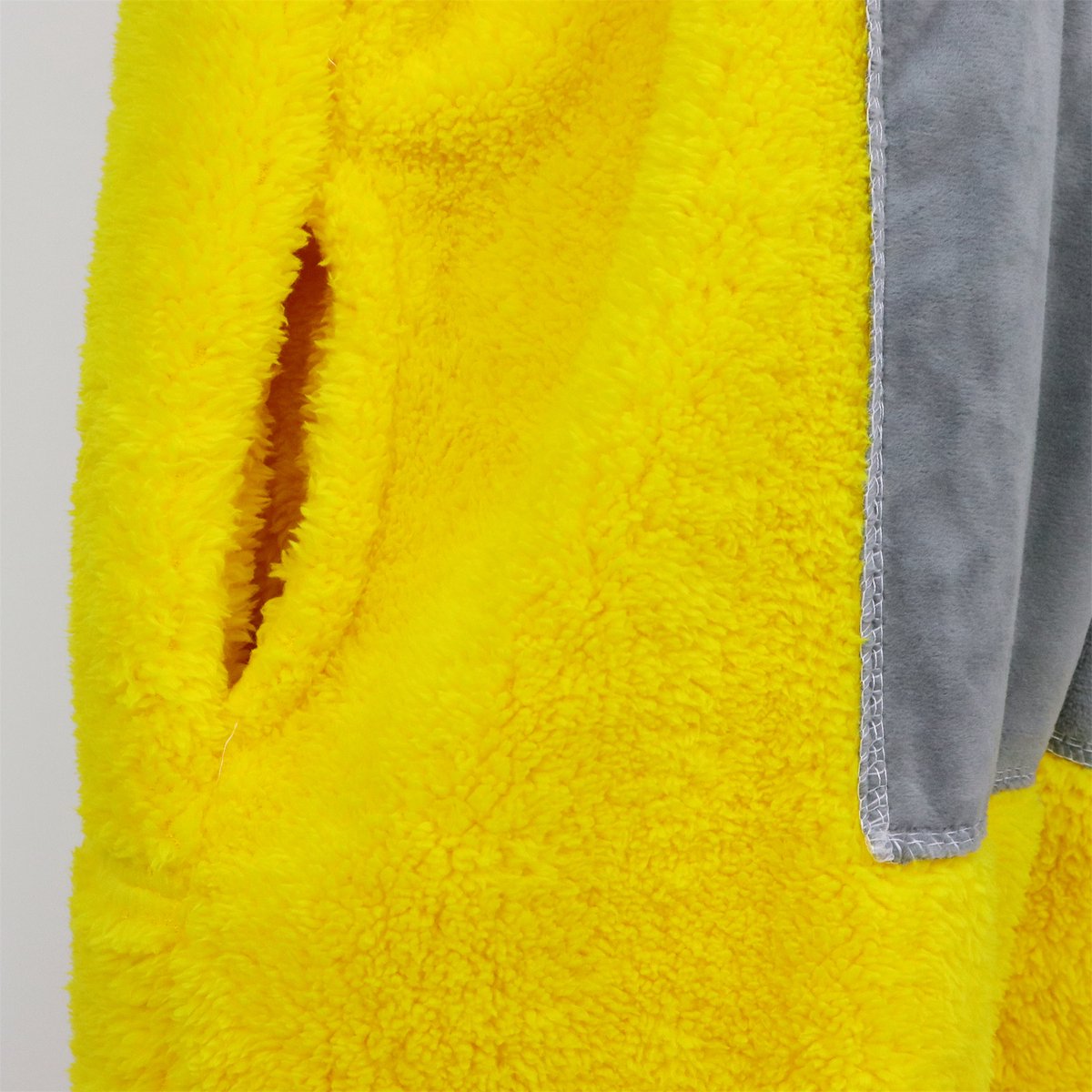 JOYAKIDS® Tele Onesie Laa Kinderen | Carnavalskleding Jongen & Meisje | Verkleedkleren Meisjes Jongens | Geel Verkleedkostuum Kids | Tubbie Kostuum Kind | Carnaval kleding | Verkleedkleding | Verkleed als | Groepskostuum | — afbeelding 5