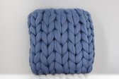 Handgemaakte kussen van 100% zuivere merino XXL lontwol - Baby Blue/ Blauw - 45 x 45 cm - huisdecoratie