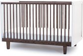 OEUF NYC Rhea ledikant wit/walnoot (-30%)