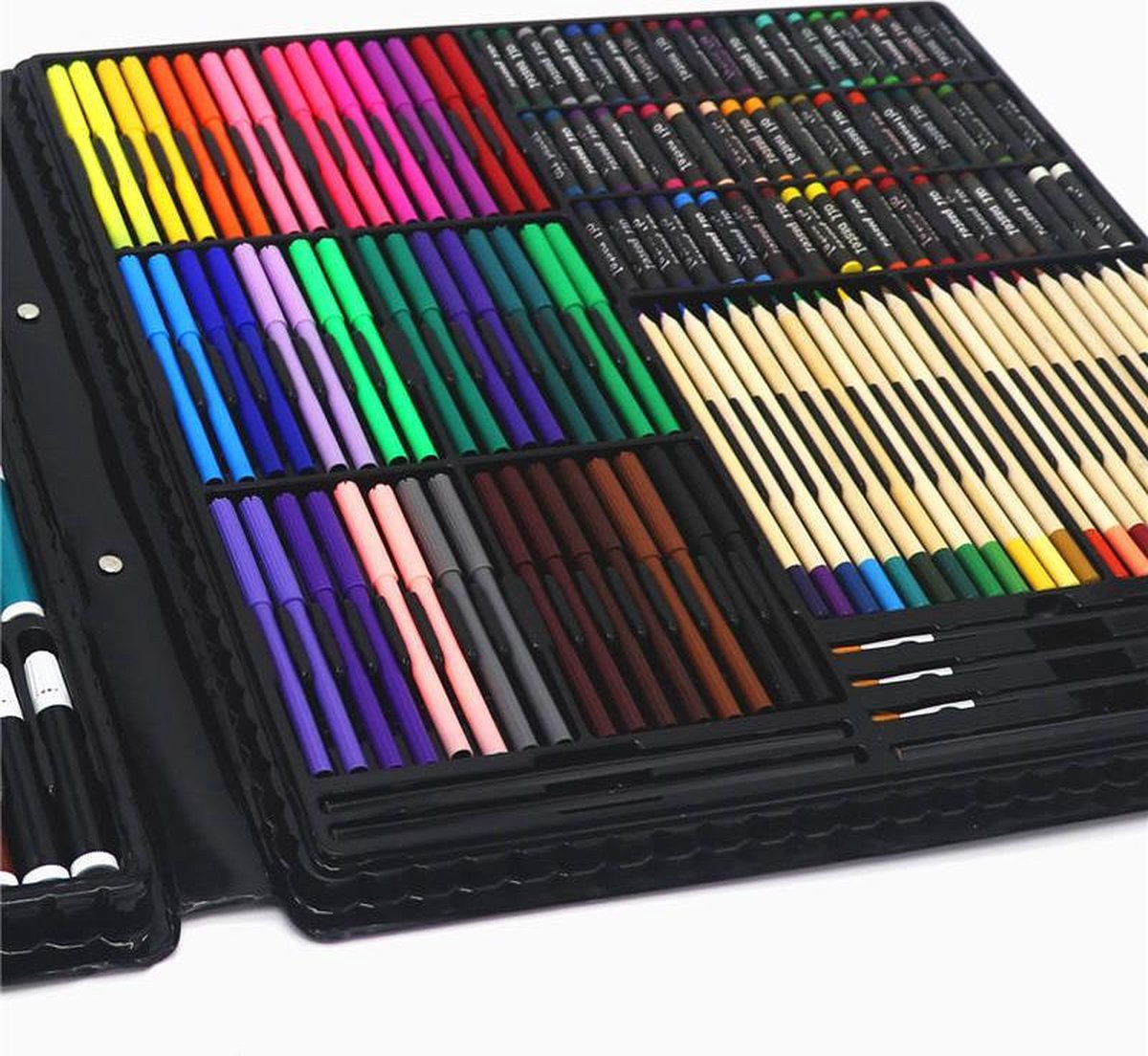 Cretacolor roletui met 24 pastelpotloden en accessoires