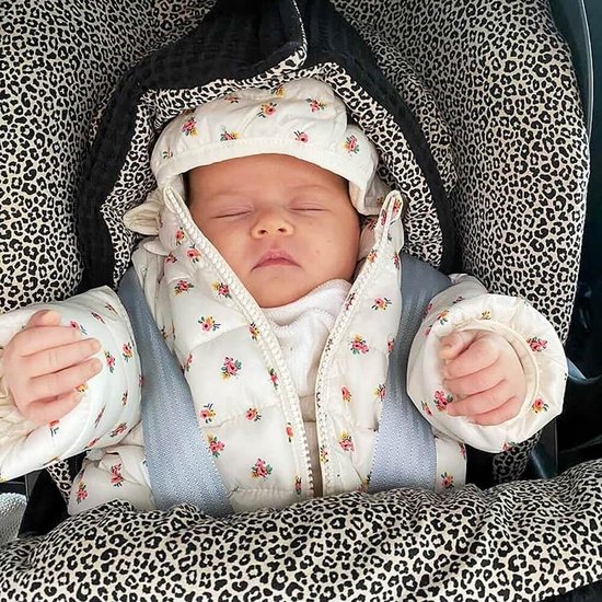 Ukje Voetenzak Autostoel en Kinderwagen - Universeel Getest voor de Bekende Merken - Superzacht Katoen voor je Baby - Perfecte Pasvorm en Afwerking - Voor Zomer en Winter - Zwart Wafelstof - Luipaard van Merkloos — afbeelding 4