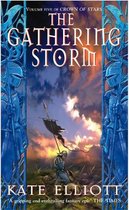 Boekcover van 'The Gathering Storm' door Kate Elliott, met een ridder die knielt onder een stormachtige lucht.