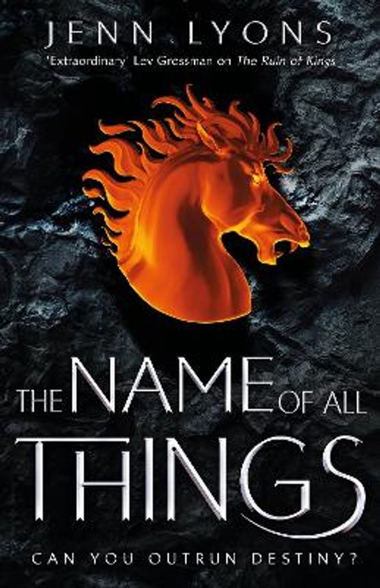 Boek kaft met een vuurpaard op een donkere, rotsachtige achtergrond. Titel: The Name of All Things.