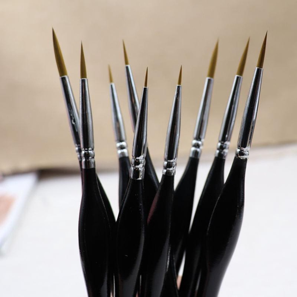 Mondrian Professionele Penselenset - 9 Dunne Kwasten voor Modelbouw & Acrylverf - Ergonomisch - Warhammer 40K - Olieverf - Acquarel - Waterverf — afbeelding 4