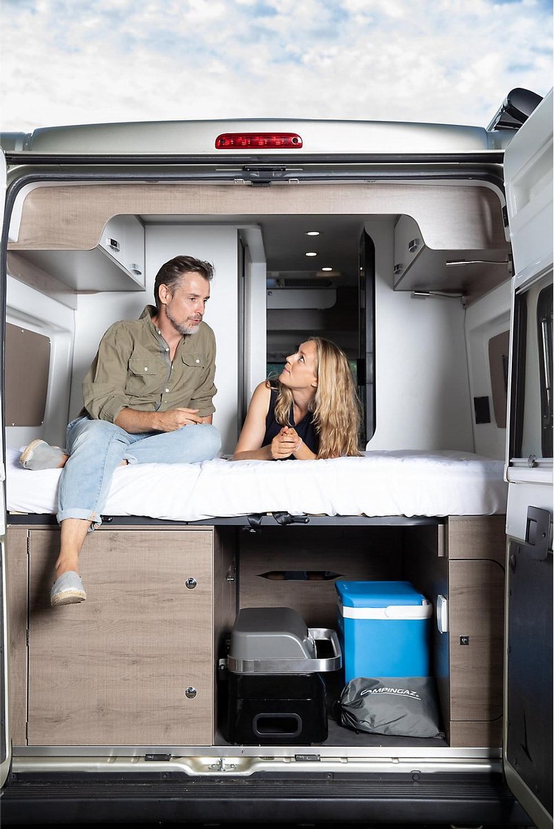 Campingaz Attitude 2go CV BBQ - Draagbare Gas barbecue - voorgemonteerde outdoor grill - werkt op een Campingaz ventielcartouche - tafel barbecue met ingebouwde thermometer - draagbare barbecue met vaatwasserbestendige onderdelen - grijs/zwart – foto 4