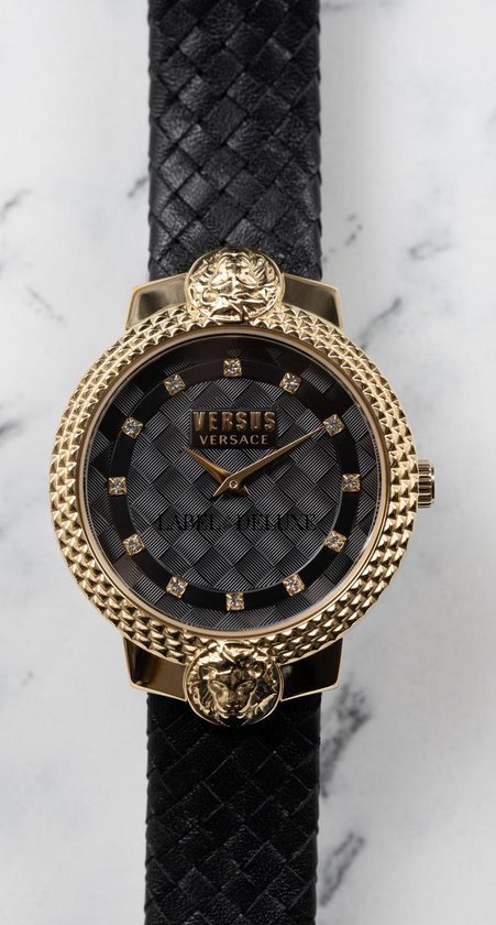 Versus Versace Mouffetard Extension 3D Lion Head Black Gold Swarovski - Dameshorloge - VSPLK1220 - Lederen horlogeband - 38 MM - Zwart - Goud