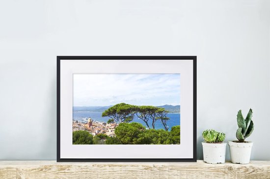 Photo en cadre - Saint-Tropez dans un environnement verdoyant en France  cadre photo... | bol.com