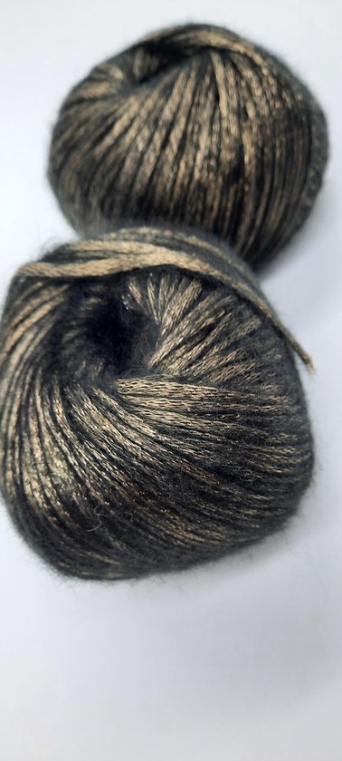 Metalic garen - Gold - 115m - 50gr - Breien - Haken - Hobbykoord