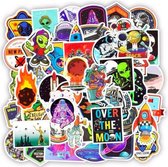 ProductGoods - 50 Stuks Ruimtevaart Stickers - Muur Decoratie - Koffer Decoratie - Laptop Decoratie - Koelkast Decoratie - Stickervellen - Ruimtevaart - Space Galaxy