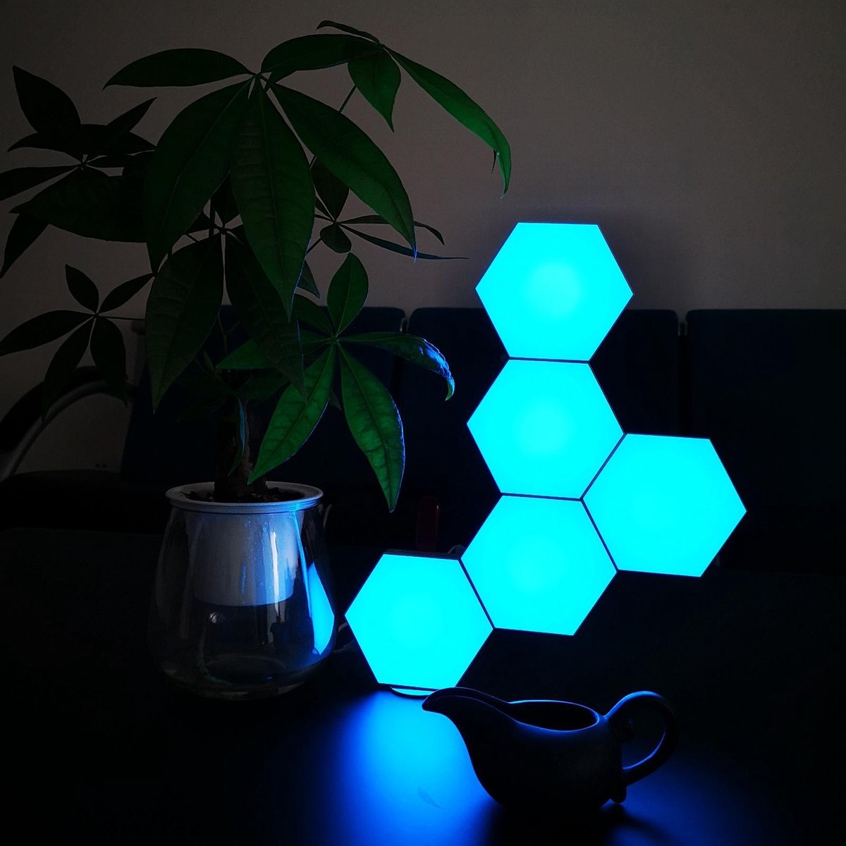 Led verlichting - Smartphone App - Sfeerverlichting - Wandlamp Binnen - Hexagon velrichting - RGB 3x Led panelen - Hexagon - Tafellamp - Wandverlichting