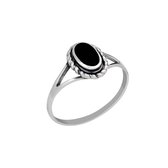 Ringen dames | Zilveren ring, geoxideerd, met onyx