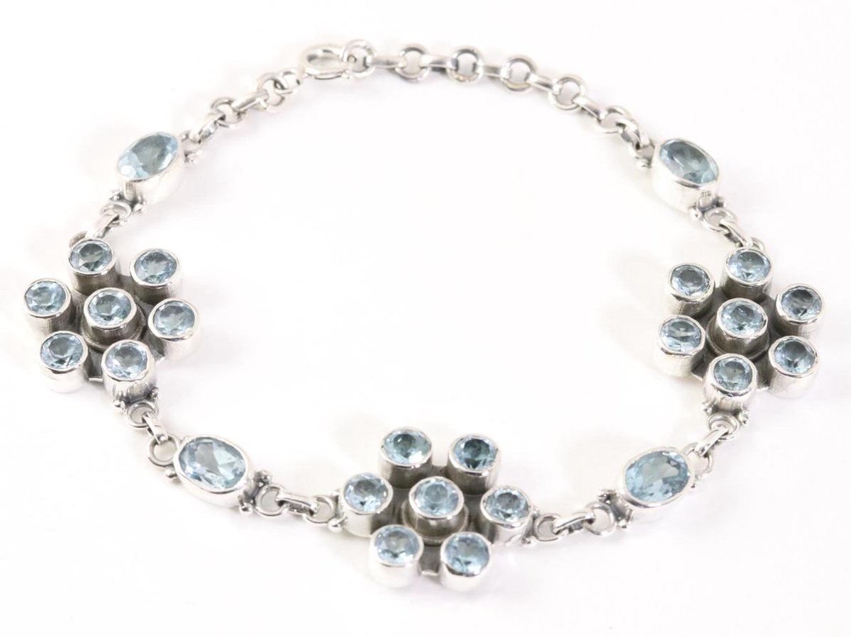 Zilveren armband met blauwe topaas