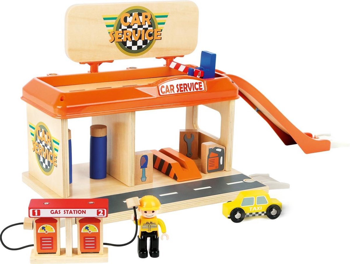 small foot - Auto Repair Shop with Petrol Station