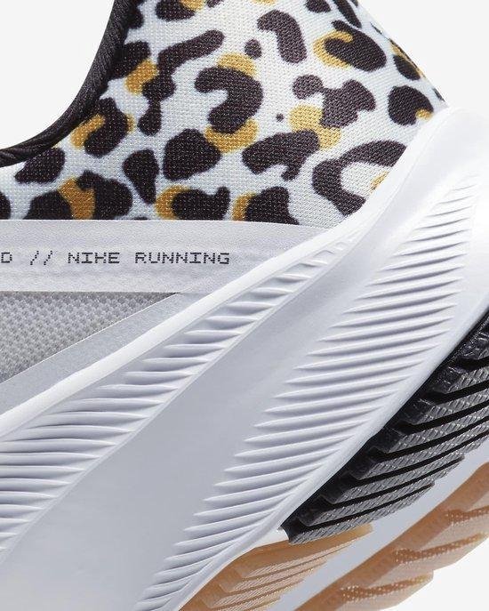 Cambio Instalaciones 945 Nike Quest 3 Premium chaussures de course femme blanc / panthère | bol.com