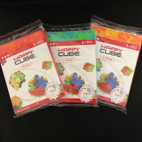 Afbeelding van het spel Happy Cube Pro | Groen, Oranje, Rood (set van 3 stuks)