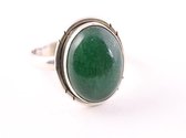 Ovale zilveren ring met jade - maat 18