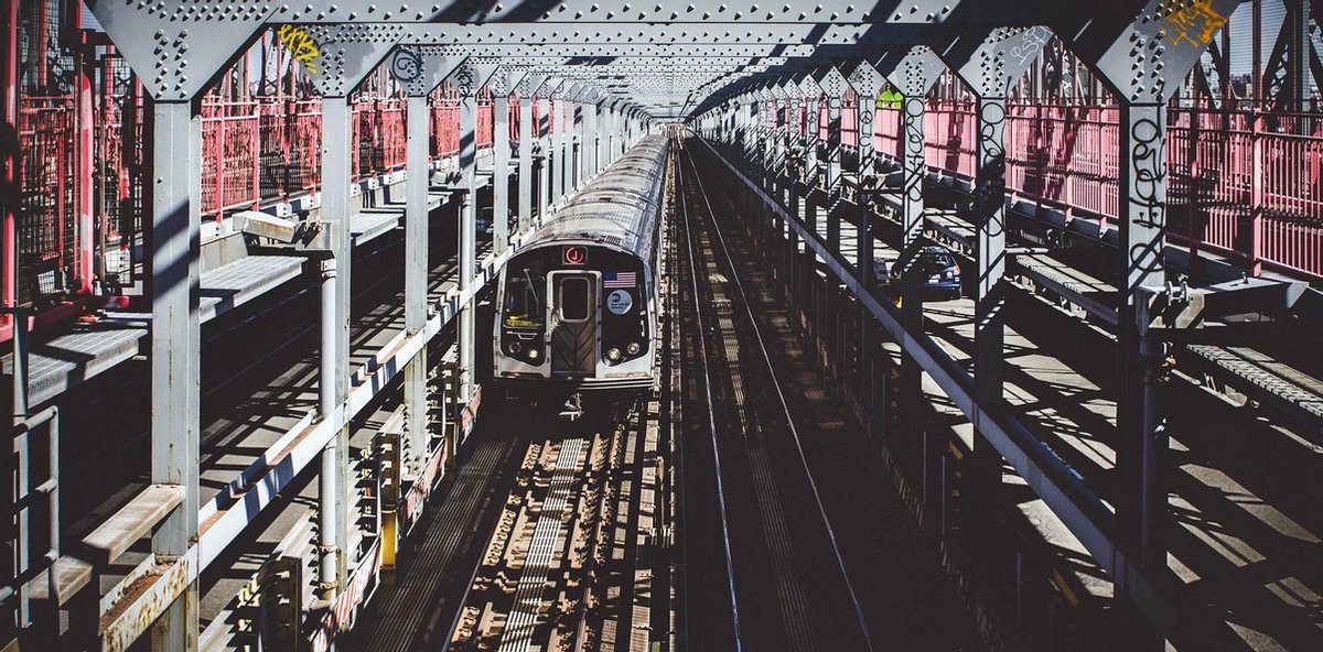 Schilderij - treinstation - Collectie rhythm of the city - RVS - 98x48cm
