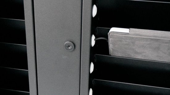 Safelock16 Tablet Locker - Montage mural
