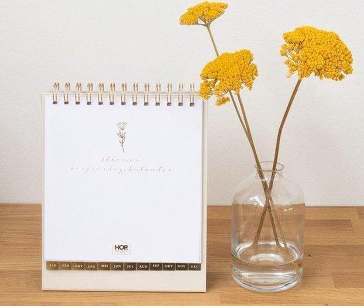 Kruipen Senator buitenste Verjaardagskalender - Kalender - Bureaukalender - bloemen met goud | bol.com