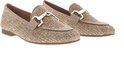 Paar beige Gabor instappers met een geweven textuur, beige bies en goudkleurige gesp.