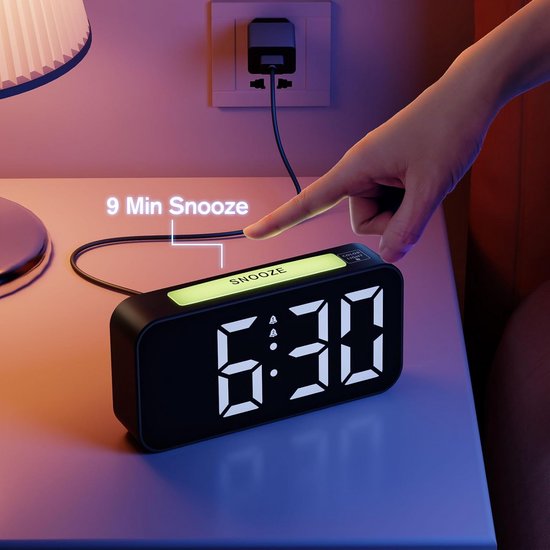 Digitale Wekker met Groot LED-Display en 7 Kleuren Nachtlampje voor Kinderen en Tieners — afbeelding 2
