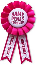 LUQ – Same Penis Forever Rosette – Blanc-Rose – Broche de Luxe – Accessoire de Fête – Épinglable Directement – Enterrement de Vie de Jeune Fille