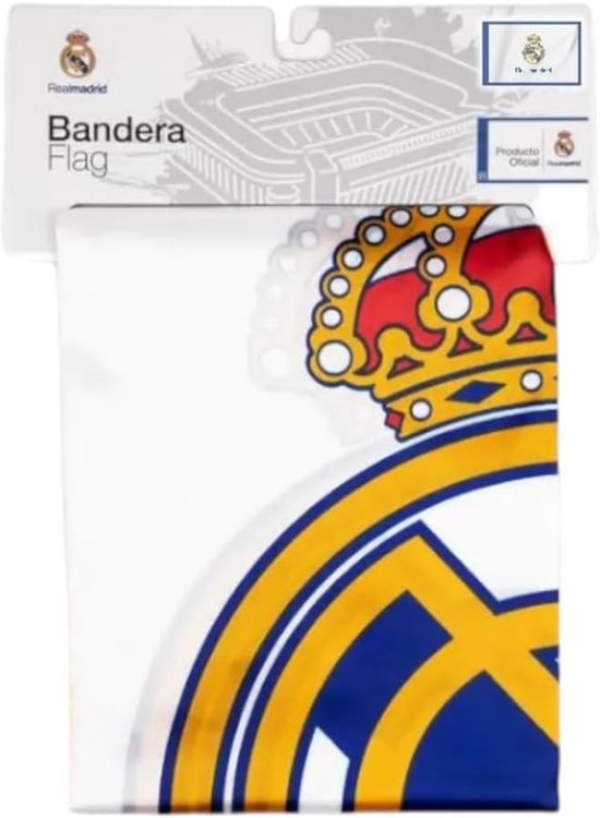 Verpakte Real Madrid vlag met het clublogo op de voorgrond.