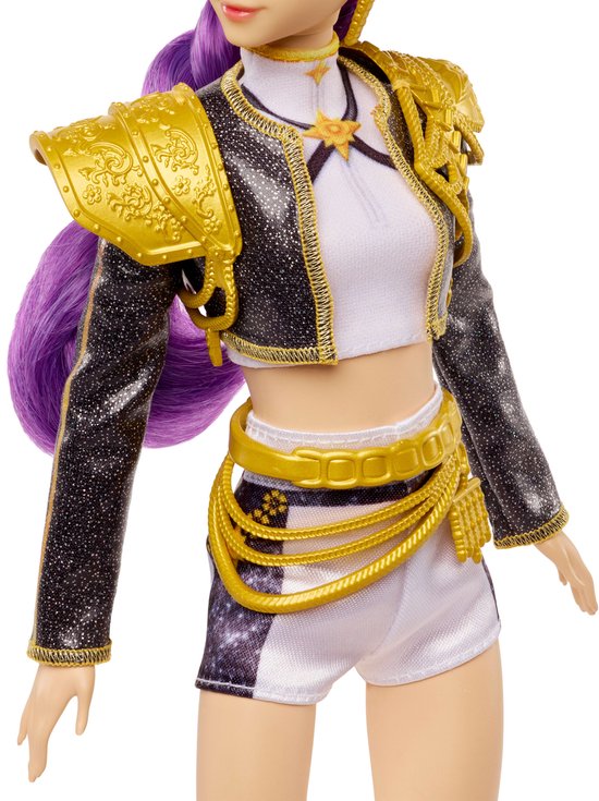 KPop Demon Hunters HUNTR/X Rumi 'Golden' zingende pop in outfit — afbeelding 3