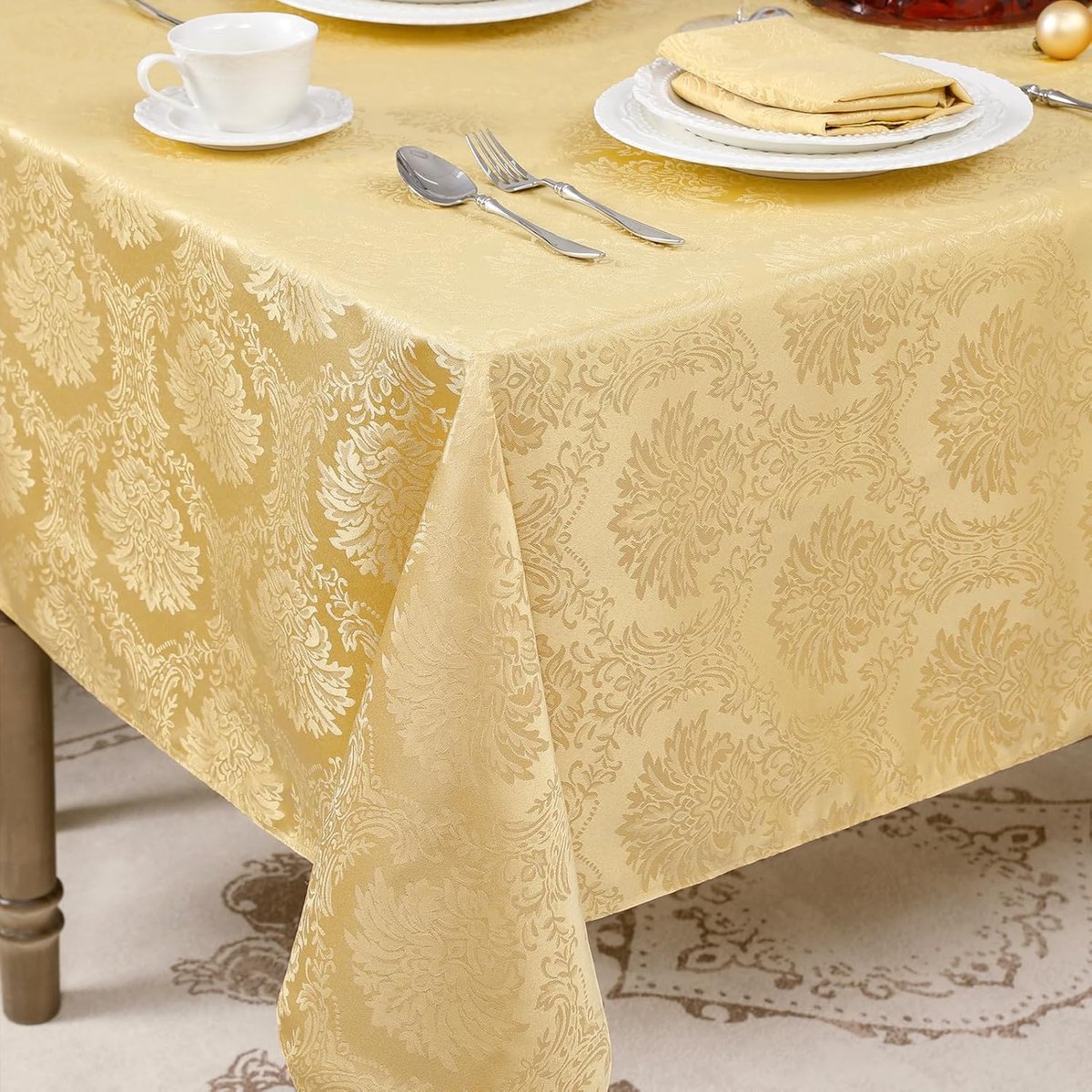 XXL gouden jacquard tafelkleed 150 x 300 cm afwasbaar waterafstotend