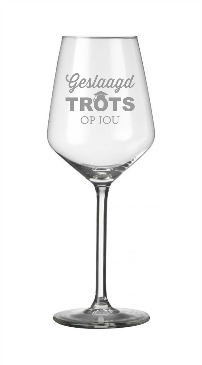 Gegraveerd wijnglas - wijnglas - geslaagd - geslaagd cadeau - diploma - afgestudeerd - Geslaagd Trots op Jou- glas gravering - glas graveren - uniek cadeau
