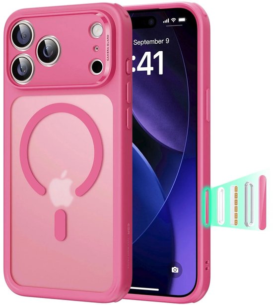 Roze iPhone hoes met camera-beschermkap en MagSafe-ring. Naast een iPhone 13 Pro met vergrendeld scherm.