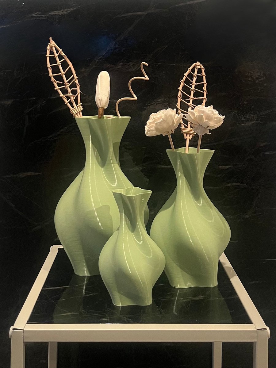 Studio Vaseo Quatro Flowa Grass – Set van 3 Luxe Vazen – 3D Geprint – Duurzaam Ontwerp