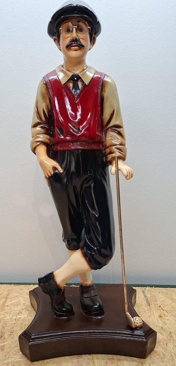 Vintage Golfer met rode trui beeld - 70cm hoog - golf - polyresin - polystone - Decoratie - Woonaccessoires - Beeld