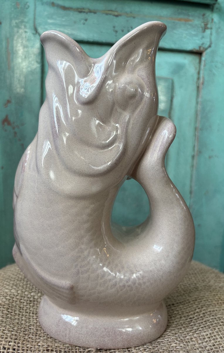 Vaas Fish Beige | Beigekleurig | Vis | Landelijk | Bloemvaas | Woonaccessoire | Woonaccessoires | Interieur | Bloemen | Bloem | Keramiek | Paasdecoratie | Pasen | Paasdagen | Lente | Droogbloemen | Vaasje | Woonkamer | Huiskamer | Lente | Vrolijk