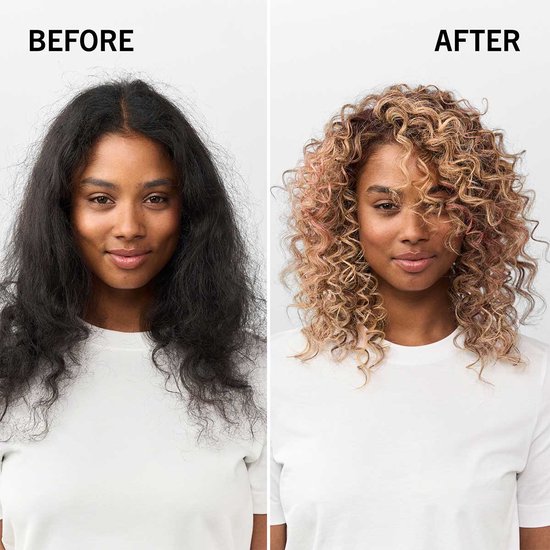 Vrouw met zwart, golvend haar 'voor' en met blond, krullend haar 'na' behandeling.