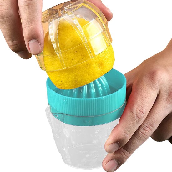 Citroenpers - Compacte citruspers met zeef, maatbeker en schenktuit - Inhoud 1/2 kopje (120ml) - BPA-vrij, vaatwasmachinebestendig - Blauw van Merkloos — afbeelding 3