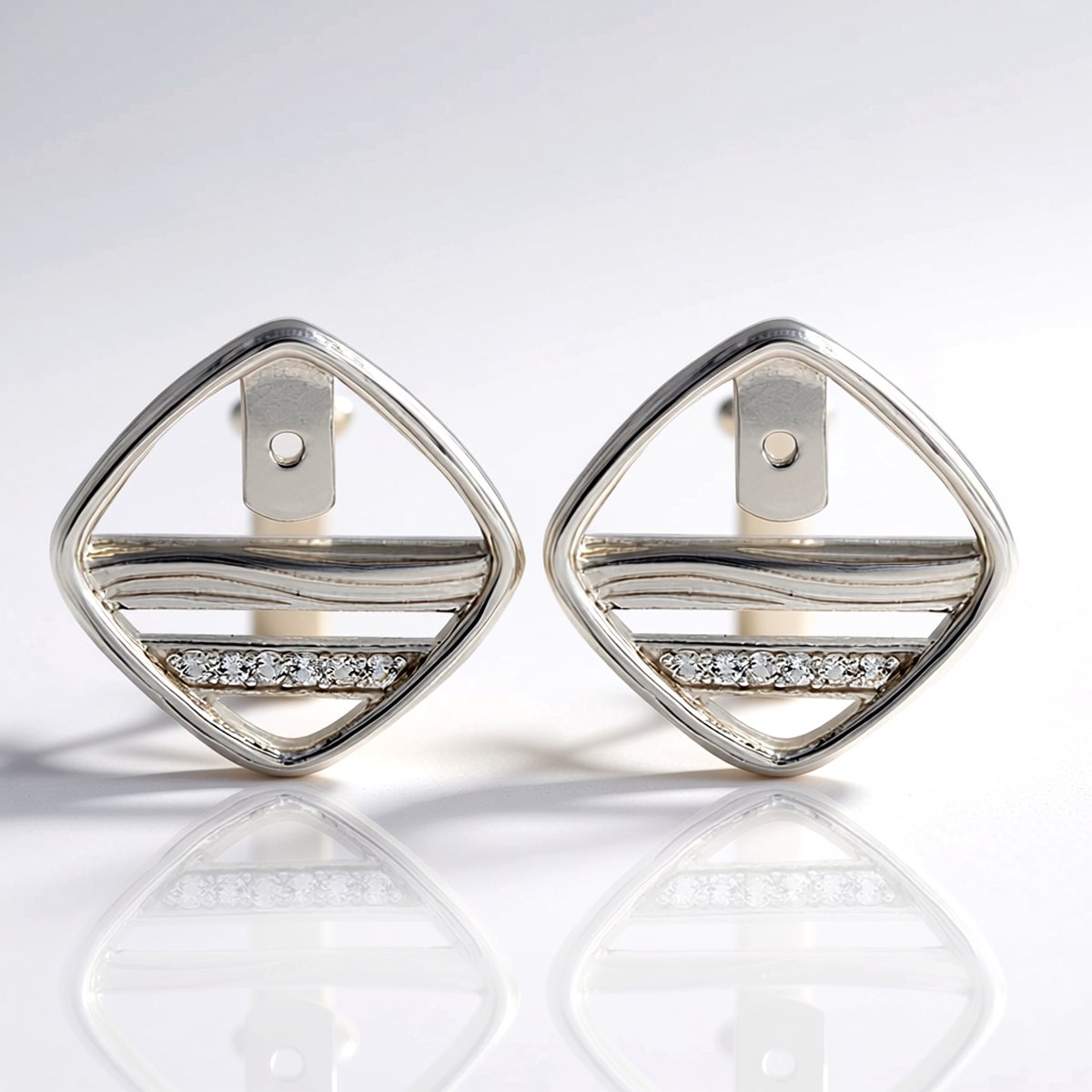 Cavill - Zilveren oorbellen - 925 Sterling zilver - 12 witte topaas stenen 0 165 ct - Modern geometrisch ruitvormig design - MONOSONO COLLECTION