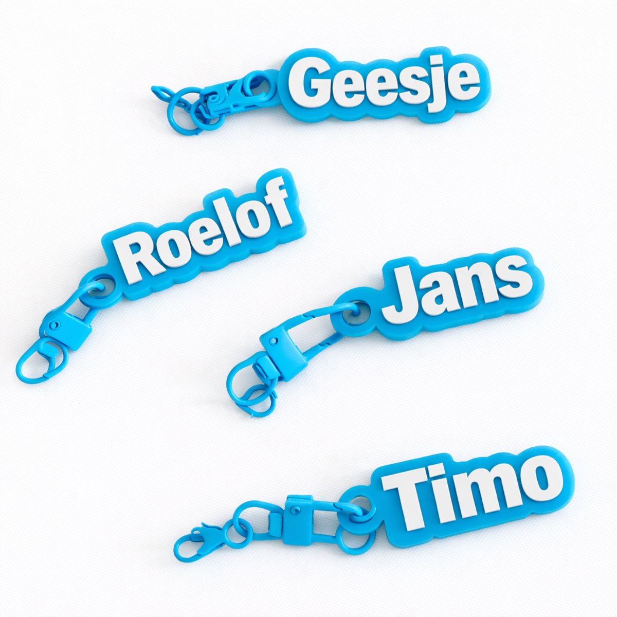 Sleutelhanger met naam - Kleur Blauw - Harvast Font - Strak - Gepersonaliseerd cadeau