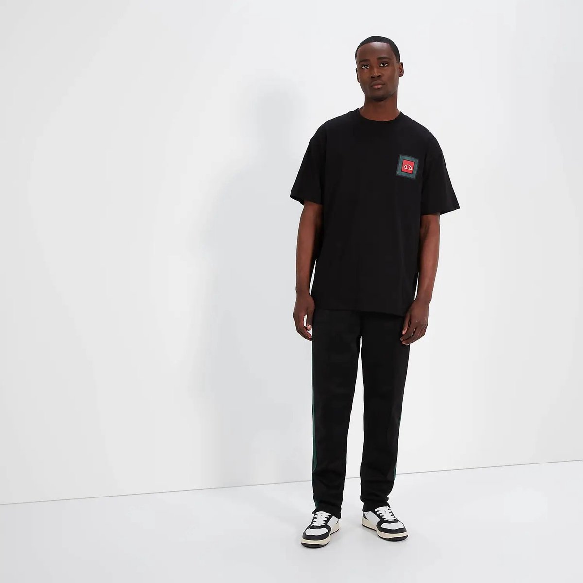 T-shirt Ellesse Portier Zwart