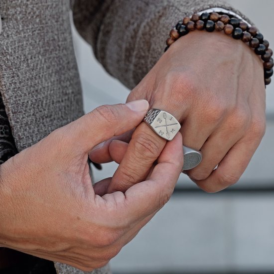 Chevalière en acier Titus