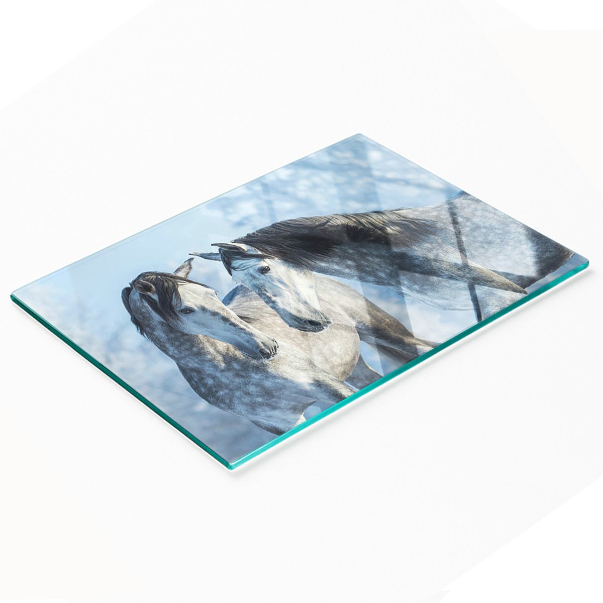 Glazen serveerplank met afbeelding van grijze paarden in de winter, 80x52 cm