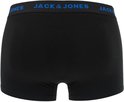 Zwarte boxer shorts van JACK & JONES met blauwe tekst op de tailleband.